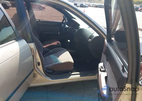 1995 Toyota Corolla Le/Dx z USA, uszkodzony, nr VIN 2T1AE09B4SC129989